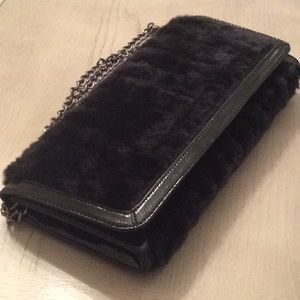 Fur Clutch